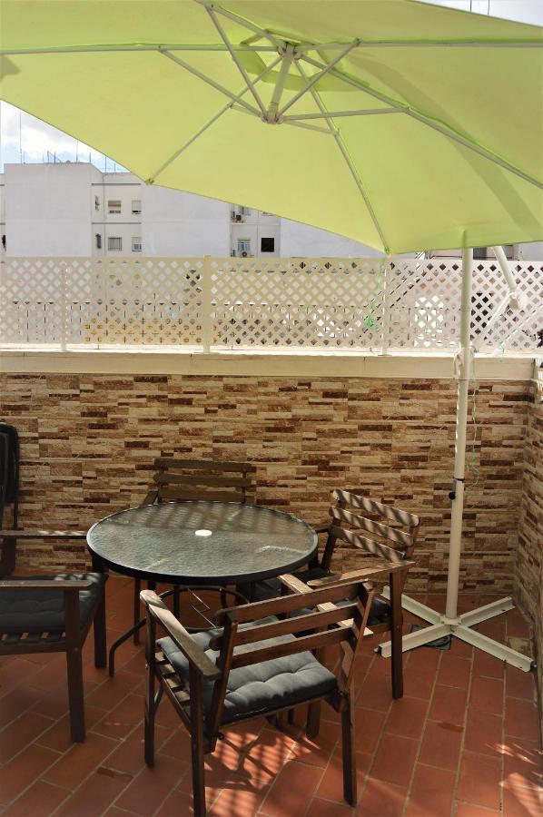 Apartmán Atico Duplex Marques De Reyes Sevilla Exteriér fotografie
