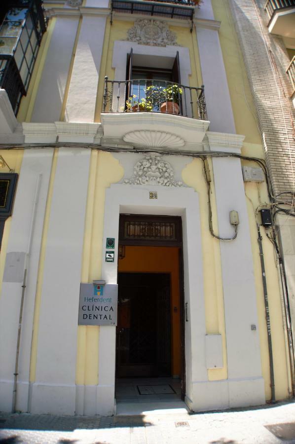Apartmán Atico Duplex Marques De Reyes Sevilla Exteriér fotografie
